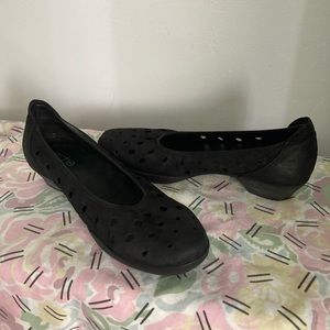 Arche Black Leather Cut Out Low Heel